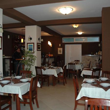 Apartmani Goran I Jelena Zec Budva Ngoại thất bức ảnh