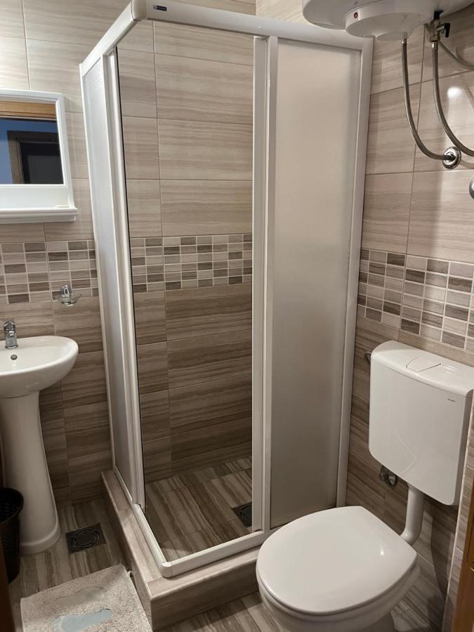 Apartmani Goran I Jelena Zec Budva Ngoại thất bức ảnh