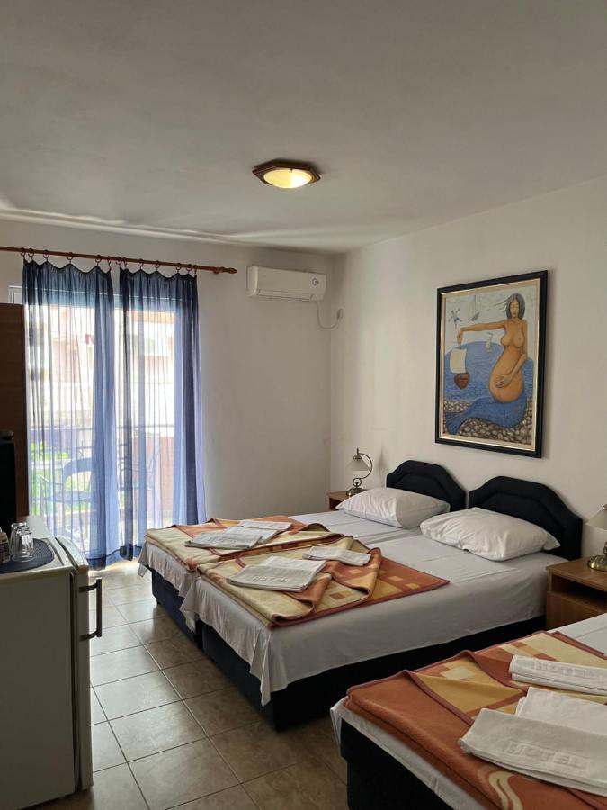 Apartmani Goran I Jelena Zec Budva Ngoại thất bức ảnh