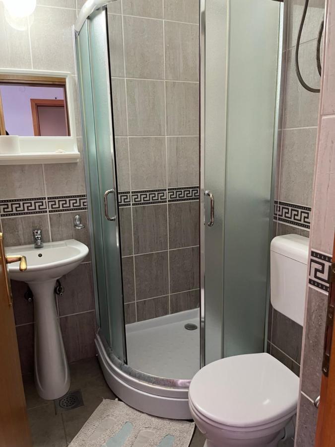 Apartmani Goran I Jelena Zec Budva Ngoại thất bức ảnh