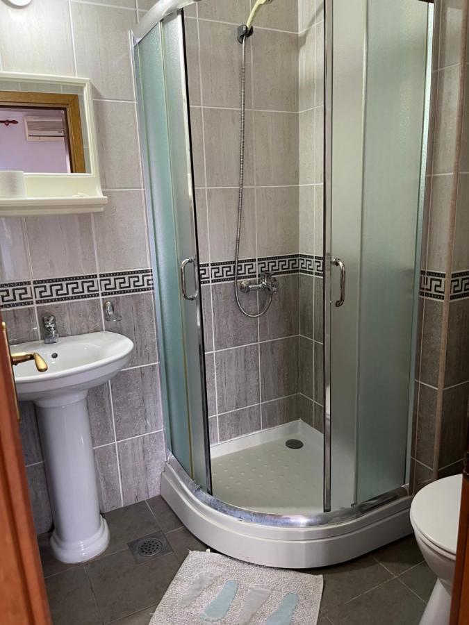 Apartmani Goran I Jelena Zec Budva Ngoại thất bức ảnh
